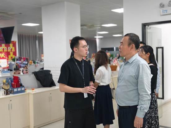 ea00c6c30f17bd32a7728efd24fa6e9f